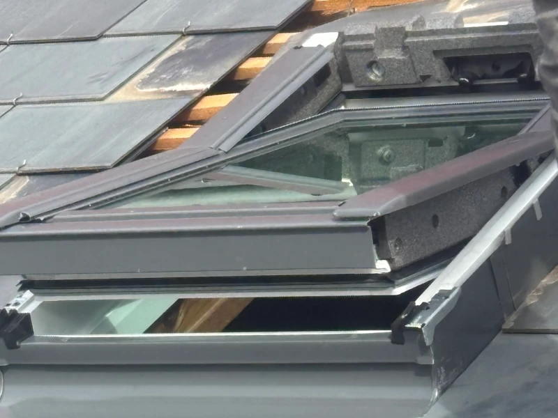 Toiture en ardoises entièrement rénovée à Ambarès