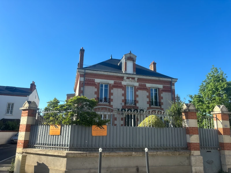 Rénovation de toiture ardoise losange sur maison bourgeoise à Bordeaux